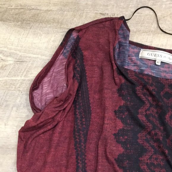 Guess - Picture 4 of 4